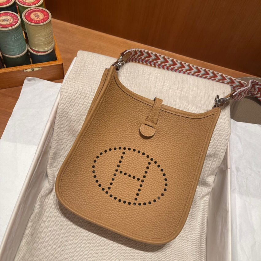 Replica Hermes Evelyne II TPM Brown 2 Replica Hermes Evelyne II TPM Brown - top-rated replica designer bag