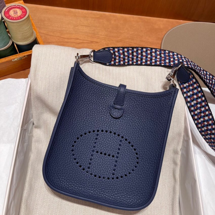 Replica Hermes Evelyne II TPM Black 2 Replica Hermes Evelyne II TPM Black - elite superclone designer purse