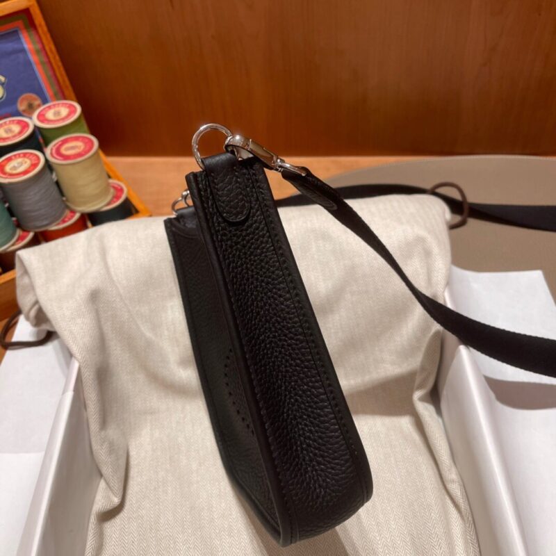 Replica Hermes Evelyne II TPM Black Strap 5 Replica Hermes Evelyne II TPM Black Strap - authentic-look luxury purse replica