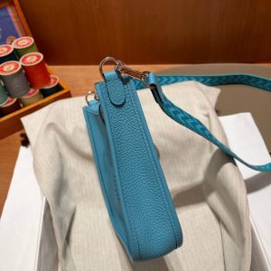 Replica Hermes Evelyne II TPM Blue 4 Replica Hermes Evelyne II TPM Blue - ultra-realistic fake designer tote