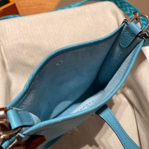 Replica Hermes Evelyne II TPM Blue 6 Replica Hermes Evelyne II TPM Blue - high-end fake designer purse