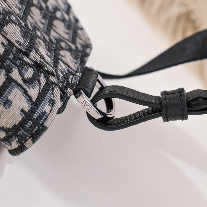 Replica Dior Messenger Oblique 4 Replica Dior Messenger Oblique - authentic-look luxury purse replica