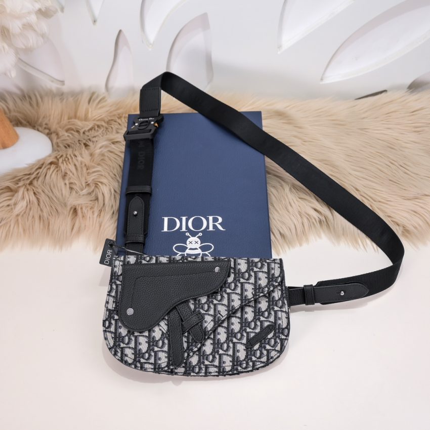 Replica Dior Messenger Oblique 1 Replica Dior Messenger Oblique - top-tier luxury replica shoulder bag