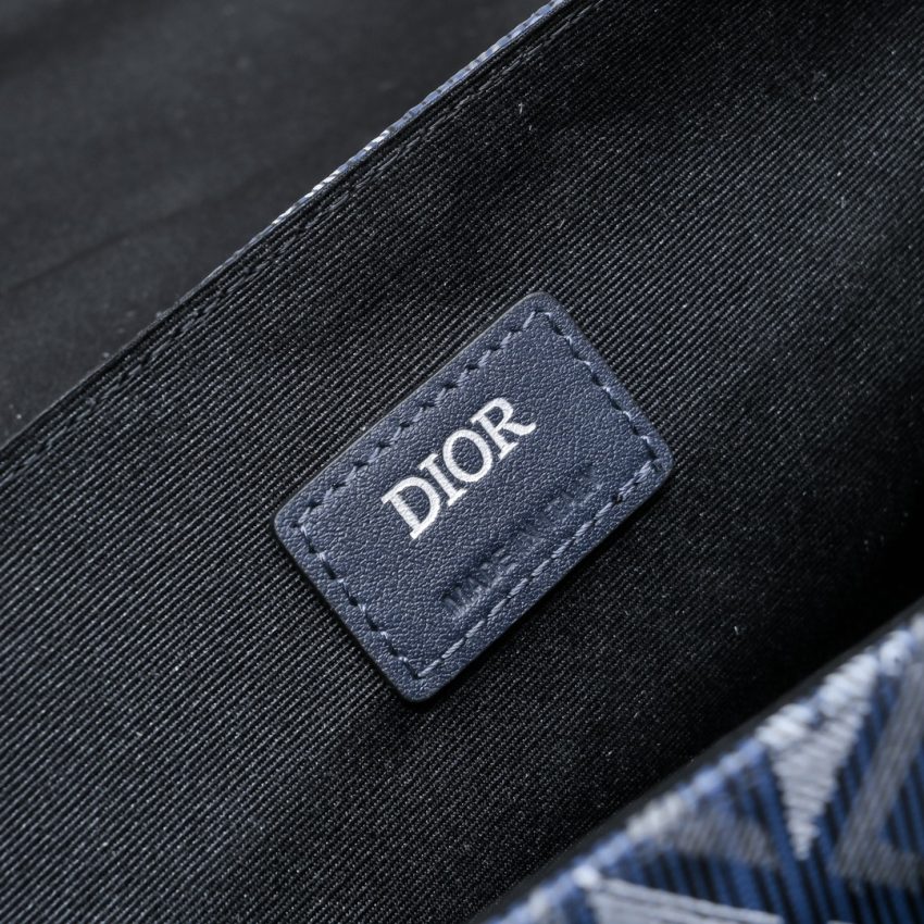 Replica Dior Hit the Road messenger bag black 8 Replica Dior Hit the Road messenger bag black - high-quality designer bag clone