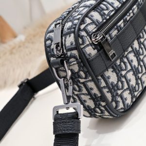 Replica Dior Safari Bag with Strap Oblique 2 Replica Dior Safari Bag with Strap Oblique - high-quality designer bag clone