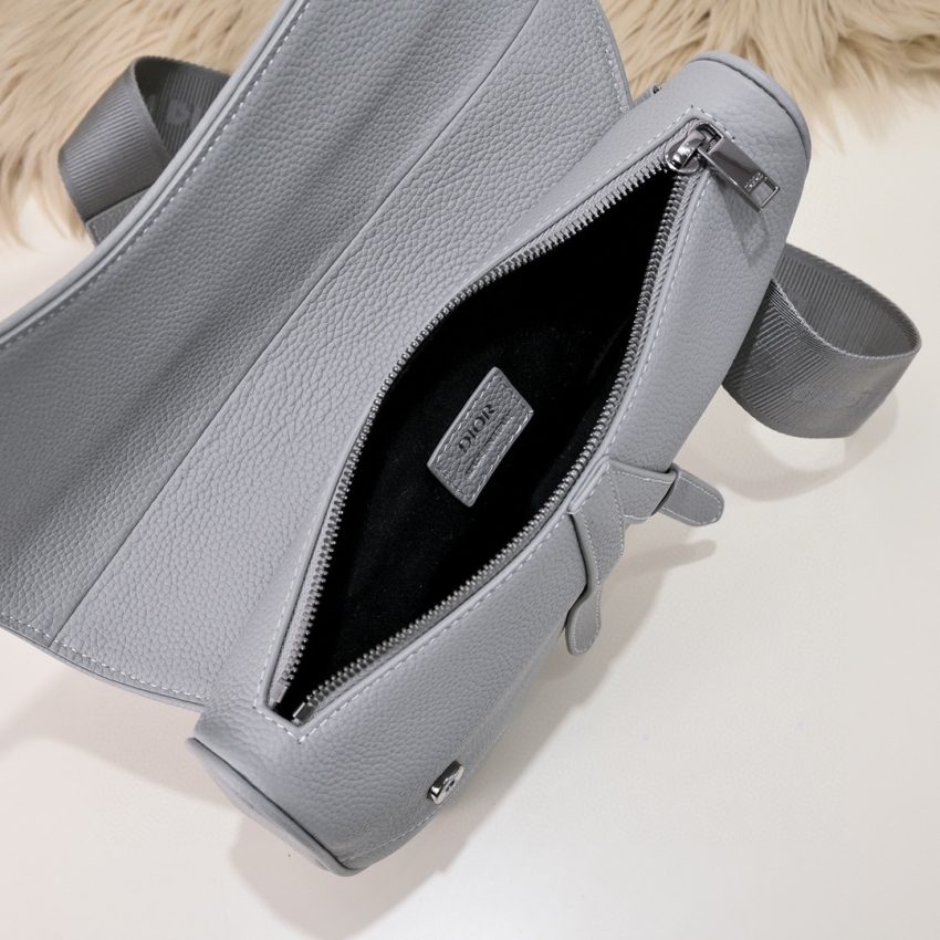 Replica Dior Saddle 1947 Bag 5 Replica Dior Saddle 1947 Bag - high-accuracy replica luxury purse