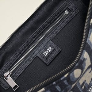 Replica Dior Weekender 25 - high-quality designer bag clone