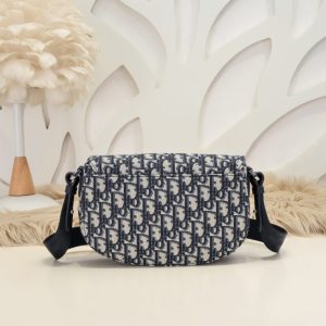 Replica Dior Saddle Messenger White Classic 3 Replica Dior Saddle Messenger White Classic - near-authentic luxury replica handbag