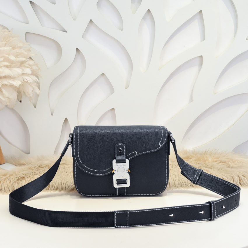 Replica Dior Saddle Messenger Bag Black 1 Replica Dior Saddle Messenger Bag Black - authentic-look luxury purse replica