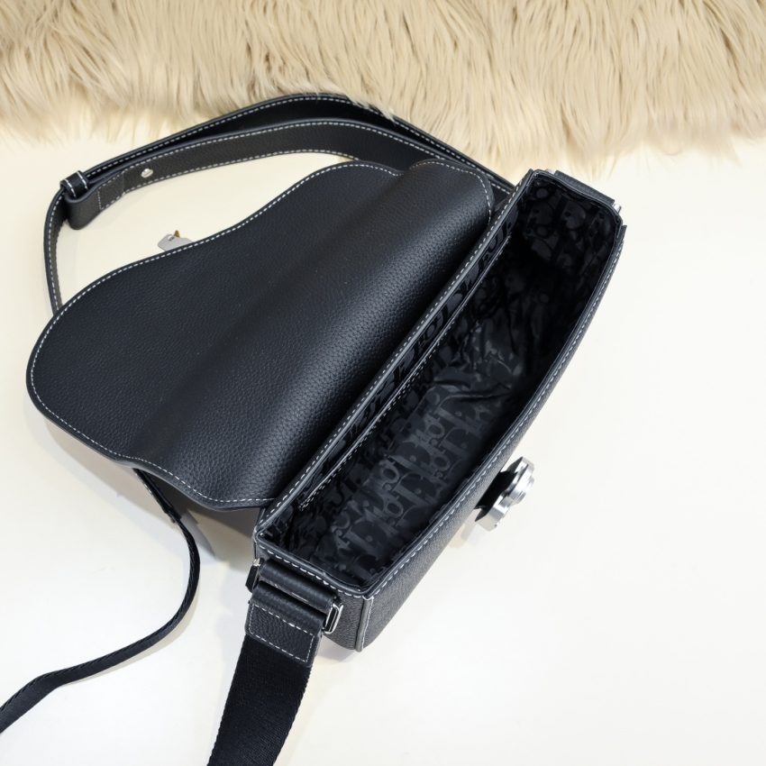 Replica Dior Saddle Messenger Bag Black 4 Replica Dior Saddle Messenger Bag Black - 1:1 designer replica handbag
