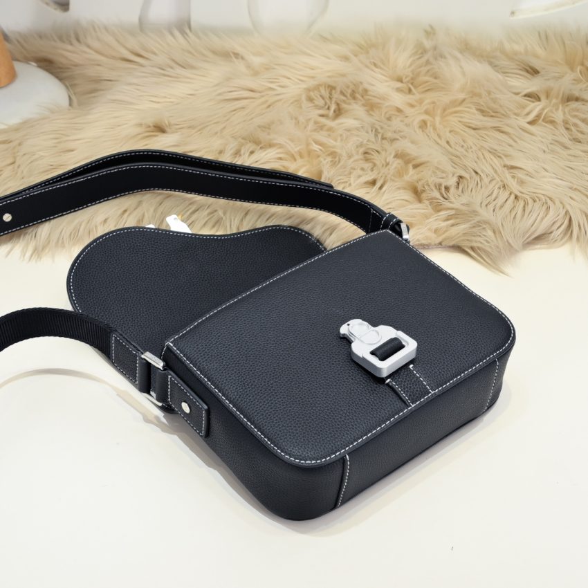 Replica Dior Saddle Messenger Bag Black 5 Replica Dior Saddle Messenger Bag Black - premium-grade designer purse dupe