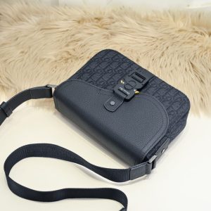 Replica Dior Saddle Messenger Bag Oblique Black 3 Replica Dior Saddle Messenger Bag Oblique Black - near-authentic luxury replica handbag