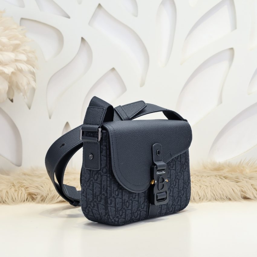 Replica Dior Saddle Messenger Bag Oblique Black 6 Replica Dior Saddle Messenger Bag Oblique Black - top-tier luxury replica shoulder bag