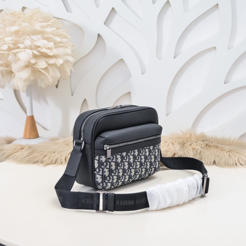 Replica Dior Rider Zipped Messenger Bag 3 Replica Dior Rider Zipped Messenger Bag - realistic designer-inspired fake bag