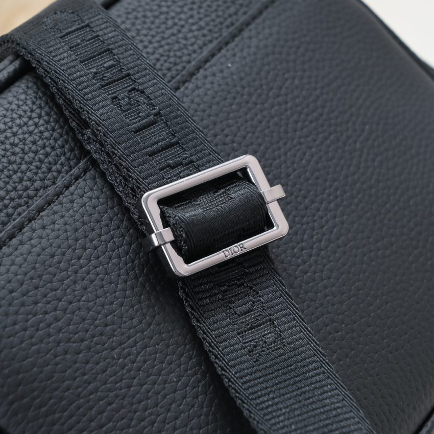 Replica Dior Rider Zipped Messenger Bag 9 Replica Dior Rider Zipped Messenger Bag - ultra-realistic fake designer tote