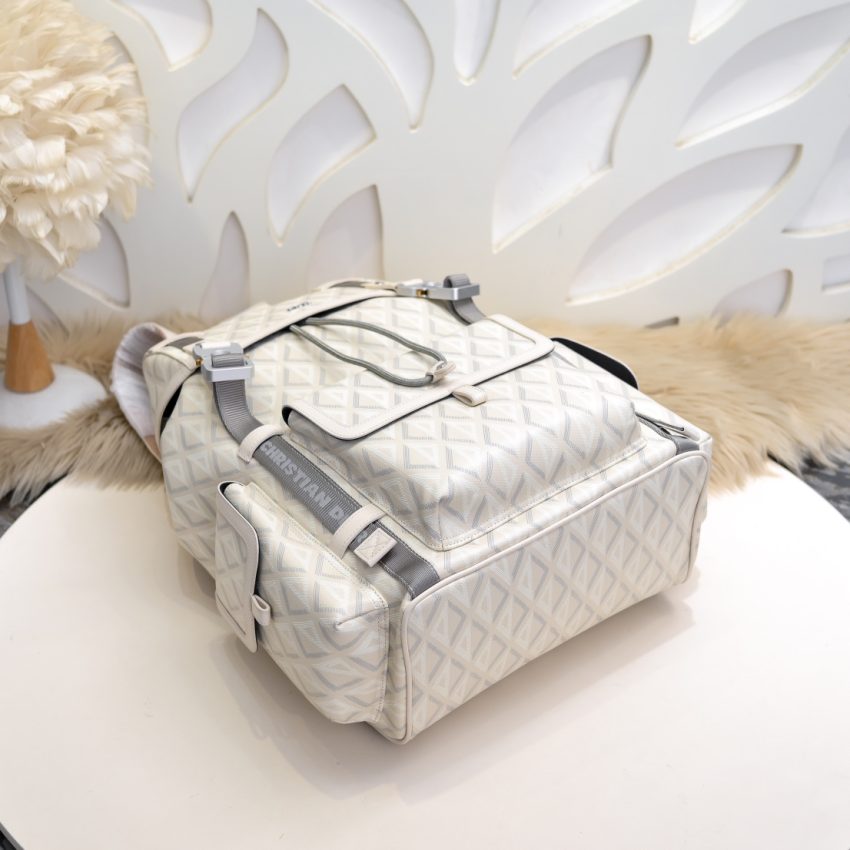 Replica DIOR Hit The Road Backpack White Diamond 2 Replica DIOR Hit The Road Backpack White Diamond - near-authentic luxury replica handbag