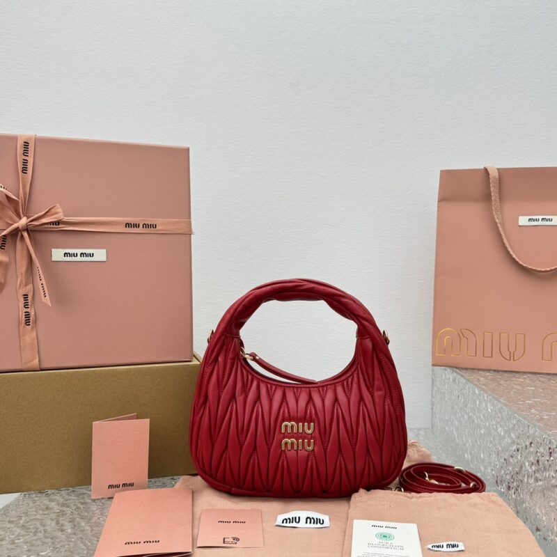 Replica Miu Miu Wander Red 1 Replica Miu Miu Wander Red - ultra-realistic fake designer tote