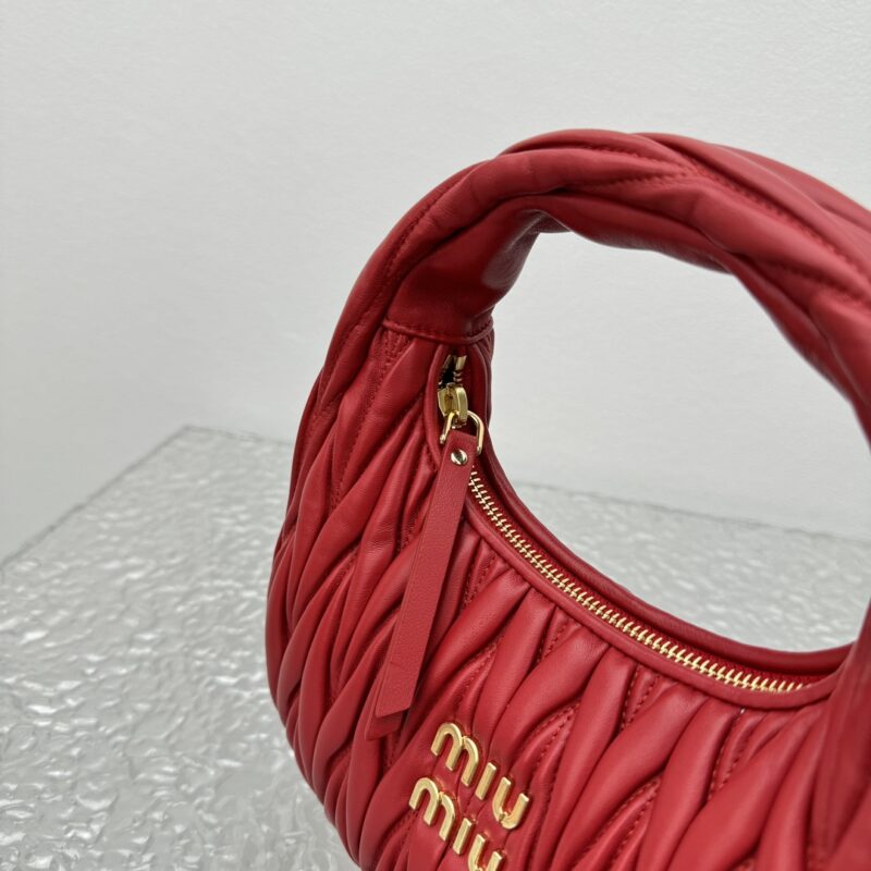 Replica Miu Miu Wander Red 5 Replica Miu Miu Wander Red - authentic-look luxury purse replica
