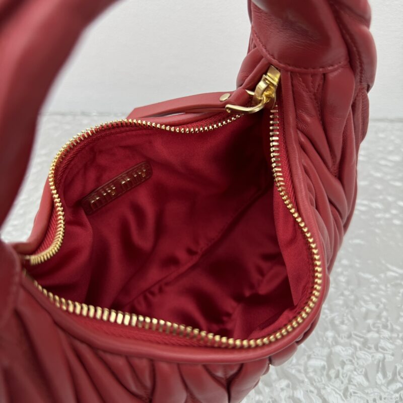 Replica Miu Miu Wander Red 8 Replica Miu Miu Wander Red - top-rated replica designer bag