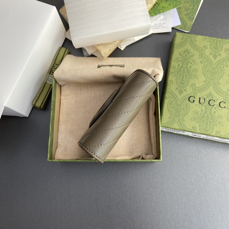 Replica Gucci Blondie Bi-fold Wallet 28 Replica Gucci Blondie Bi-fold Wallet - realistic designer-inspired fake bag