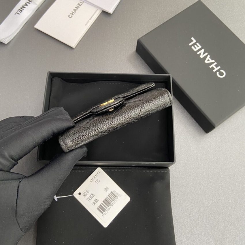 Replica Chanel Flap Wallet - ultra-realistic fake designer tote