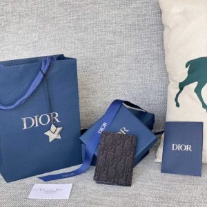 Replica Dior Bi Fold Card Holder Black 2 Replica Dior Bi Fold Card Holder Black - near-authentic luxury replica handbag