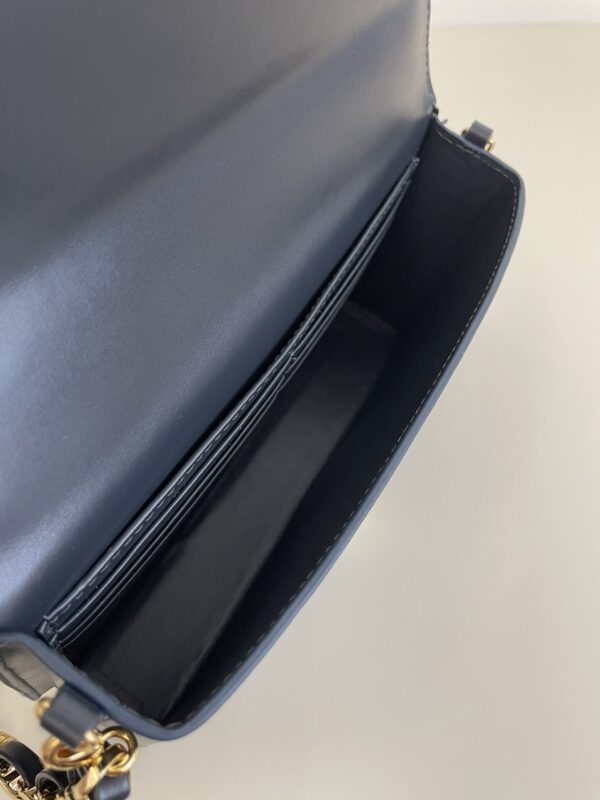 Replica Dior Signature CD Square 3 Replica Dior Signature CD Square - authentic-look luxury purse replica