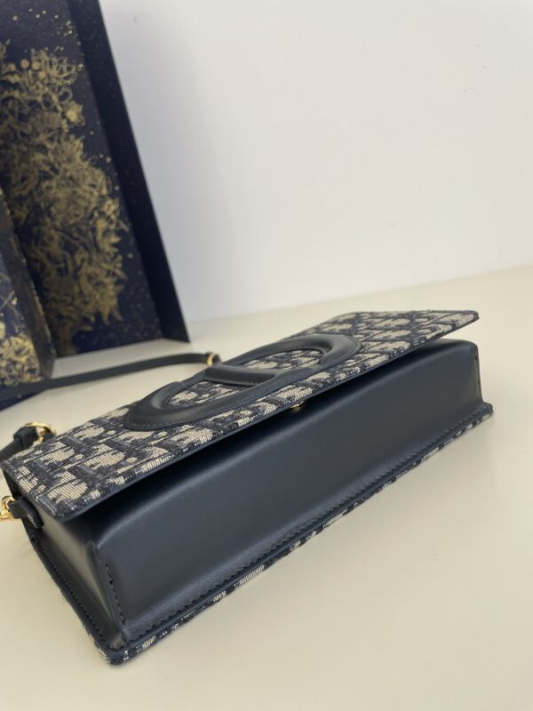 Replica Dior Signature CD Square 9 Replica Dior Signature CD Square - best quality luxury bag dupe