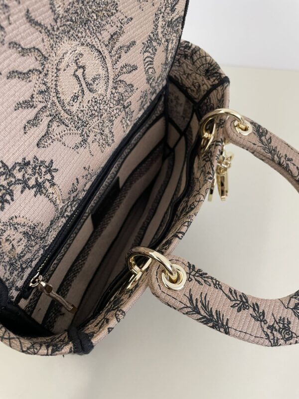 Replica Lady Dior D-Lite Beige Zodiac 6 Replica Lady Dior D-Lite Beige Zodiac - high-end fake designer purse