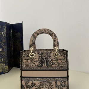 Replica Lady Dior D-Lite Beige Zodiac 8 Replica Lady Dior D-Lite Beige Zodiac - ultra-realistic fake designer tote