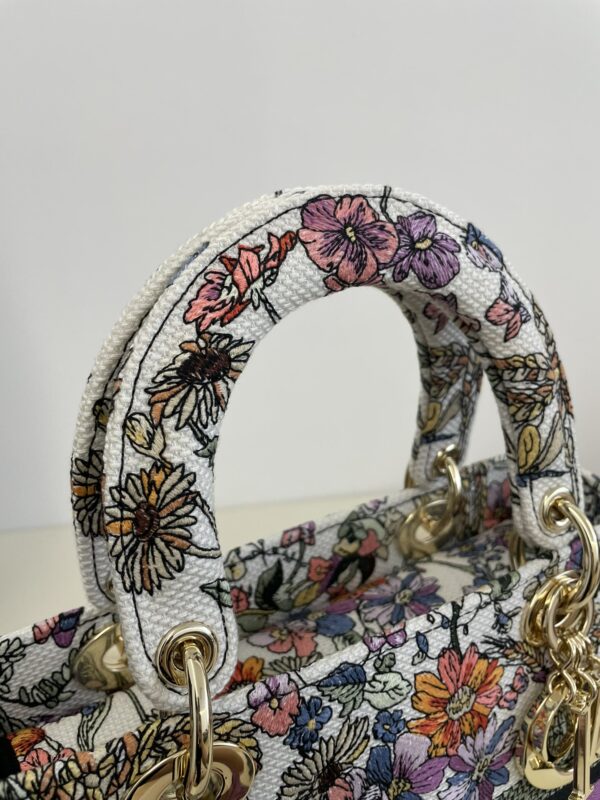 Replica Lady Dior D-Lite Purple Flowers 7 Replica Lady Dior D-Lite Purple Flowers - best-selling designer handbag dupe