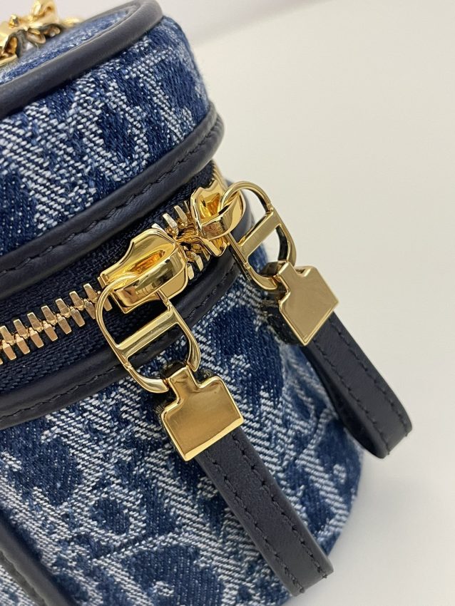 Replica Dior 30 Montaigne Vanity Denim Blue 4 Replica Dior 30 Montaigne Vanity Denim Blue - high-quality designer bag clone