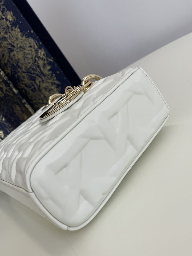 Replica Dior Lady D-Joy Large Bag New White 2 Replica Dior Lady D-Joy Large Bag New White - top-rated replica designer bag