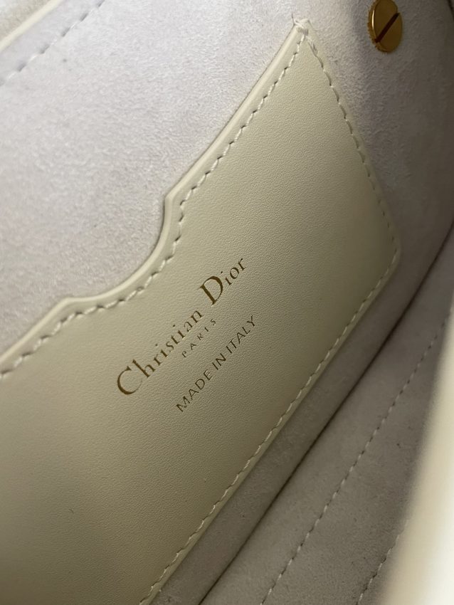 Replica Dior Bobby East-West White 7 Replica Dior Bobby East-West White - realistic designer-inspired fake bag