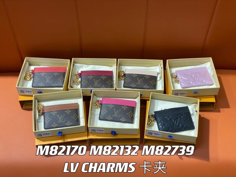 Replica Louis Vuitton Card Holder 1 Replica Louis Vuitton Card Holder - best-selling designer handbag dupe