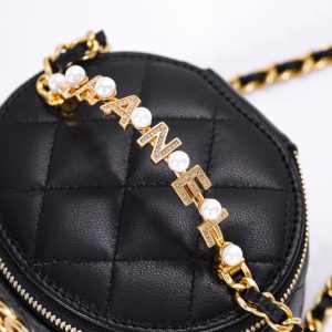 Replica CHANEL 23B Pearl Cylinder 6 Replica CHANEL 23B Pearl Cylinder - ultra-realistic fake designer tote