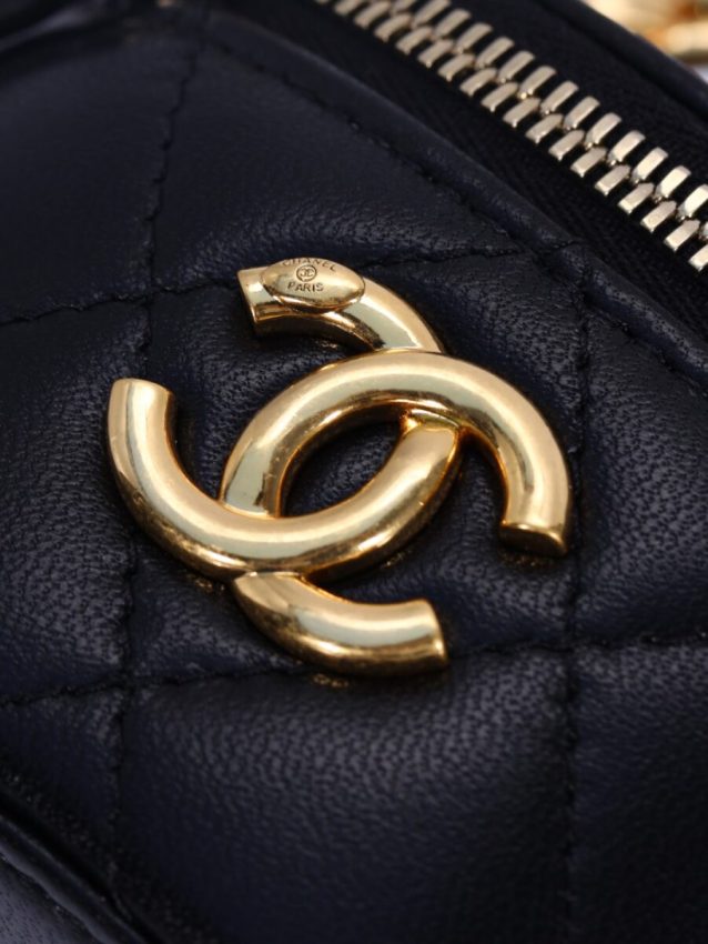 Replica CHANEL 23B Pearl Cylinder 9 Replica CHANEL 23B Pearl Cylinder - premium 1:1 fake handbag model