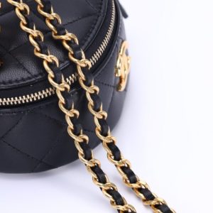 Replica CHANEL 23B Pearl Cylinder 7 Replica CHANEL 23B Pearl Cylinder - premium 1:1 fake handbag model
