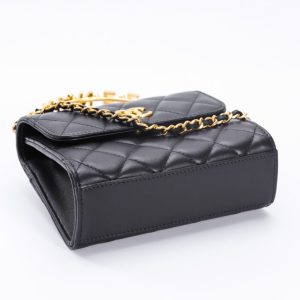 Replica CHANEL 23B Pearl Black Handle Bag 4 Replica CHANEL 23B Pearl Black Handle Bag - ultra-realistic fake designer tote