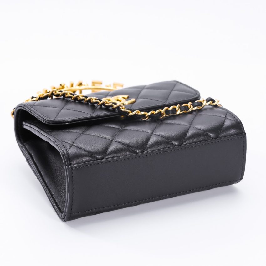 Replica CHANEL 23B Pearl Black Handle Bag 4 Replica CHANEL 23B Pearl Black Handle Bag - ultra-realistic fake designer tote