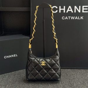 Replica CHANEL 24a Hobo Small 1 Replica CHANEL 24a Hobo Small - high-accuracy replica luxury purse