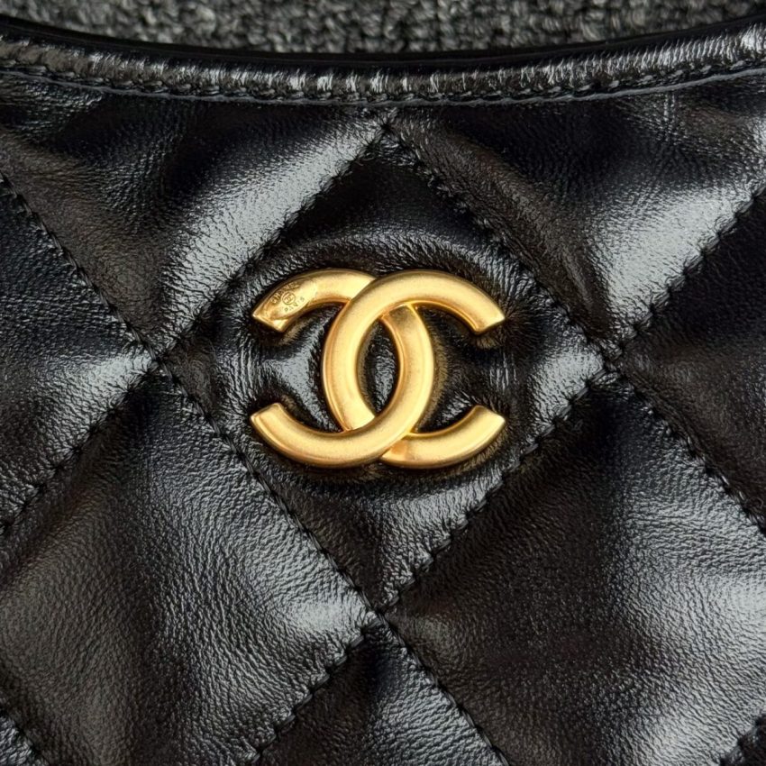 Replica CHANEL 24a Hobo Small 4 Replica CHANEL 24a Hobo Small - best-selling designer handbag dupe