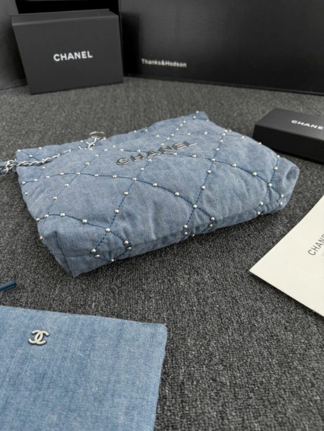 Replica CHANEL 22 Small Handbag Denim 4 Replica CHANEL 22 Small Handbag Denim - realistic designer-inspired fake bag