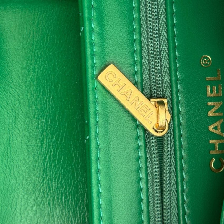 Replica CHANEL 23k Kelly Green 6 Replica CHANEL 23k Kelly Green - premium-grade designer purse dupe