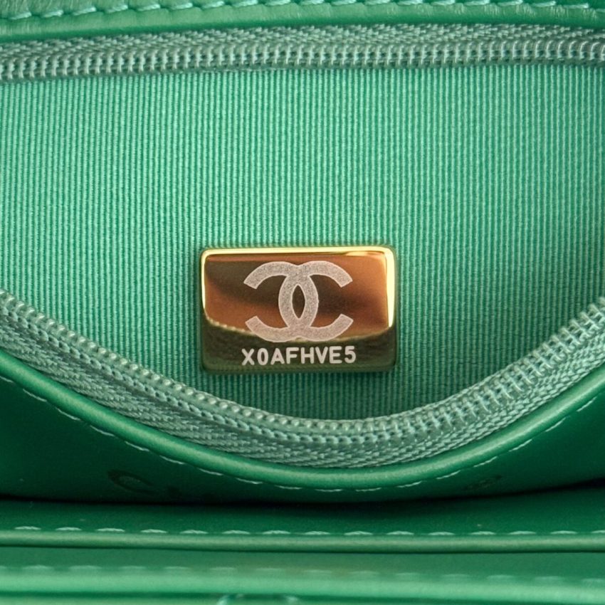 Replica CHANEL 23k Kelly Green 7 Replica CHANEL 23k Kelly Green - premium-grade designer purse dupe