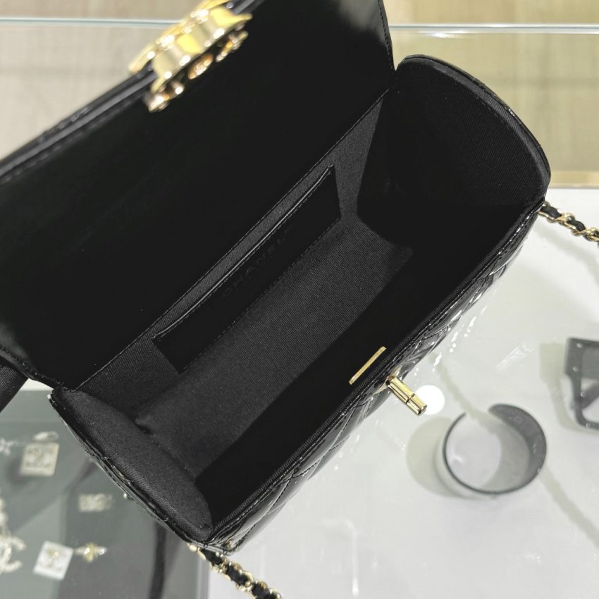 Replica CHANEL 23 Patent Box Bag 7 Replica CHANEL 23 Patent Box Bag - high-end fake designer purse
