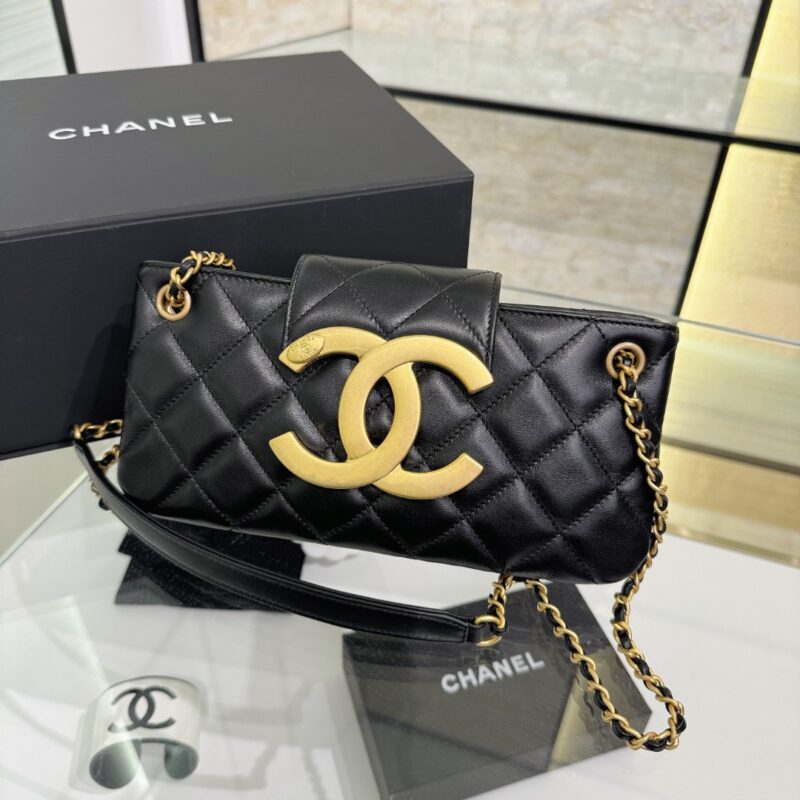 Replica CHANEL 24c Baguette Bag Black 1 Replica CHANEL 24c Baguette Bag Black - ultra-realistic fake designer tote