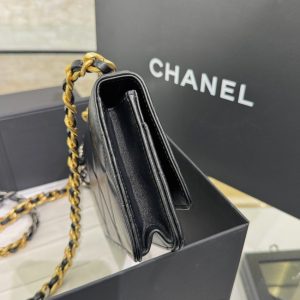 Replica CHANEL 19 Wallet on Chain Black 2 Replica CHANEL 19 Wallet on Chain Black - best quality luxury bag dupe