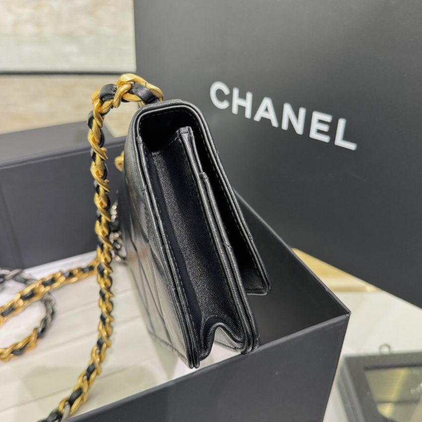 Replica CHANEL 19 Wallet on Chain Black 2 Replica CHANEL 19 Wallet on Chain Black - best quality luxury bag dupe