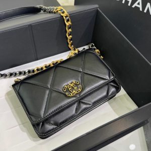 Replica CHANEL 19 Wallet on Chain Black 5 Replica CHANEL 19 Wallet on Chain Black - high-end fake designer purse